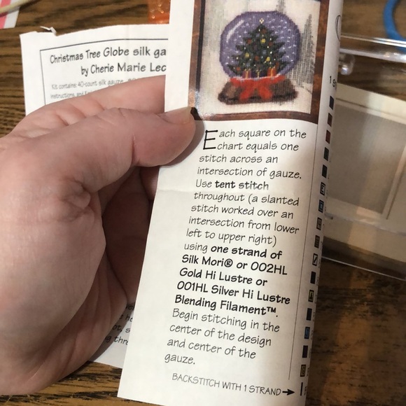 Kreinik silk Christmas tree globe needlepoint kit Hobby Lobby 2001 - Picture 9 of 9